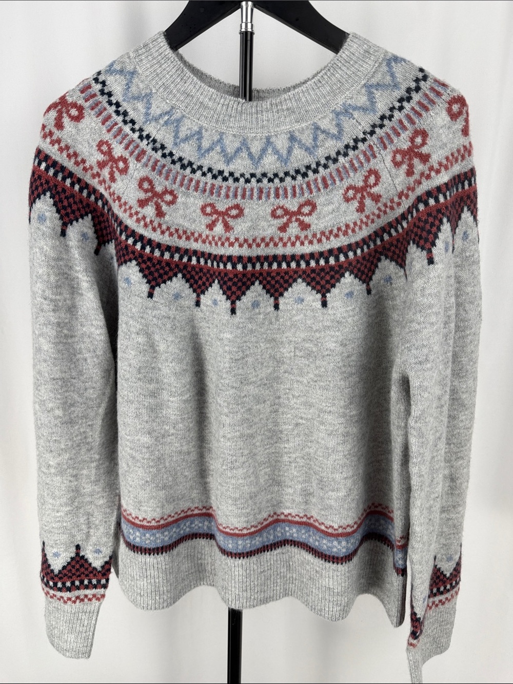 CeCe Light Gray Fair Isle Crewneck Sweater with Red and Navy Accents